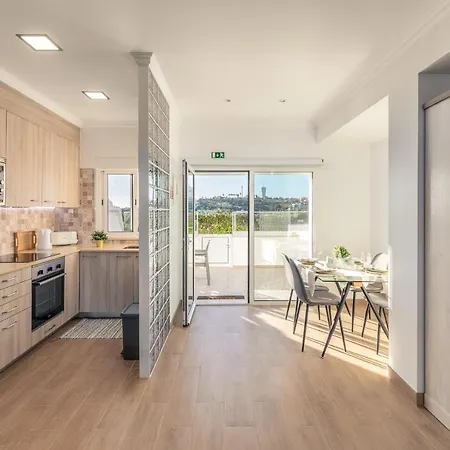 Апартаменти Sunset On The Sea *