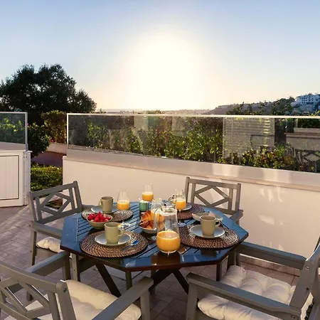 Sunset On The Sea Apartment *